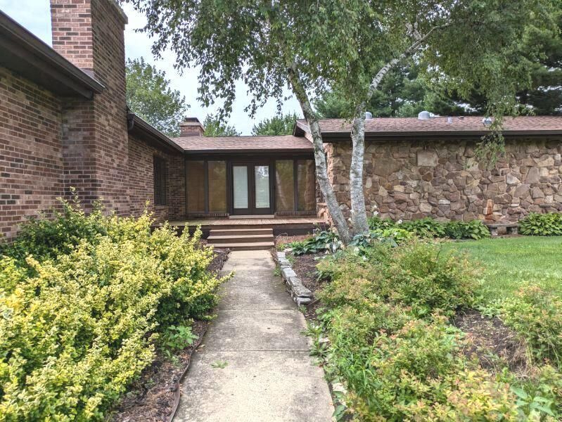 Property Photo: 3N080 Morningside Avenue IL 60185
