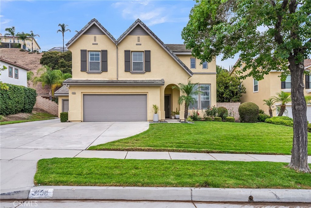 3090 Mangular Avenue  Corona CA 92882 photo