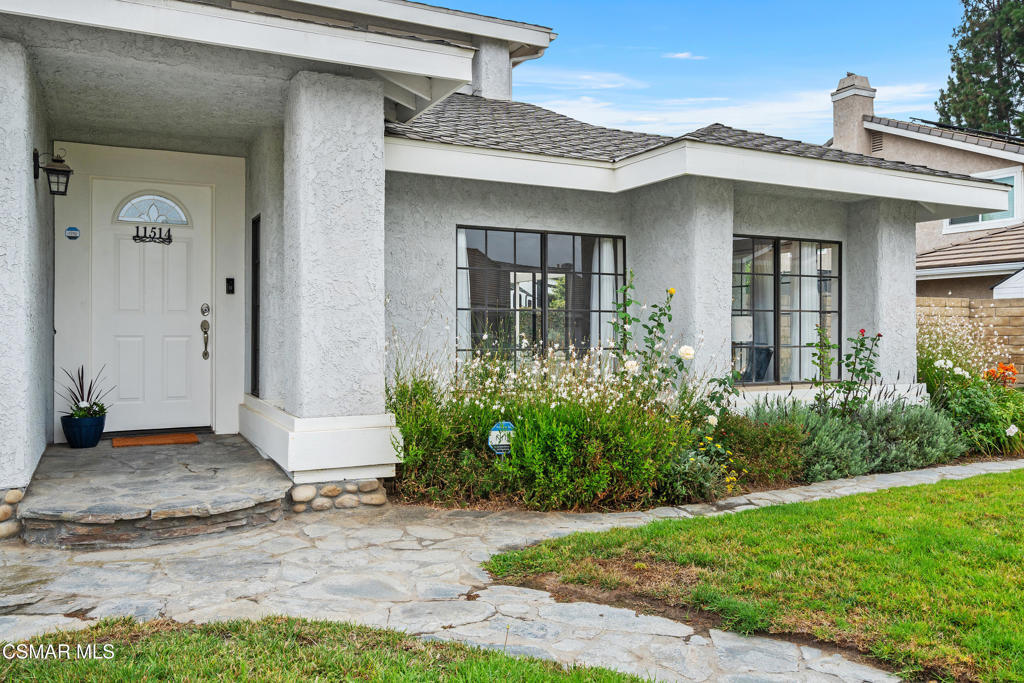 Property Photo:  11514 Willowood Court  CA 93021 