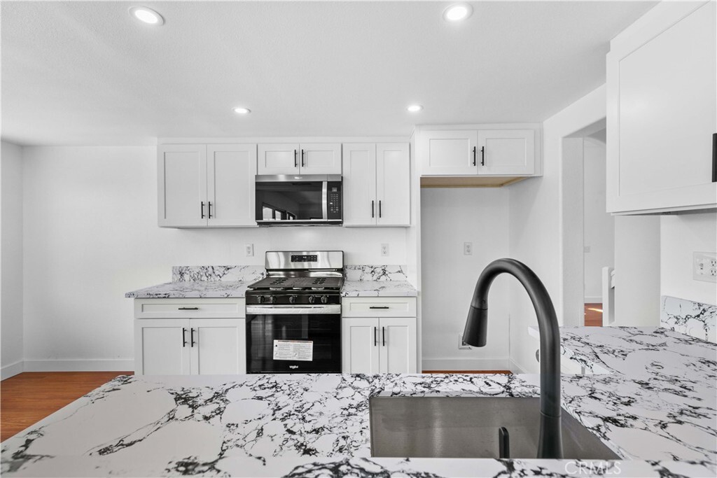 Property Photo:  713 San Benito Lane  CA 92879 