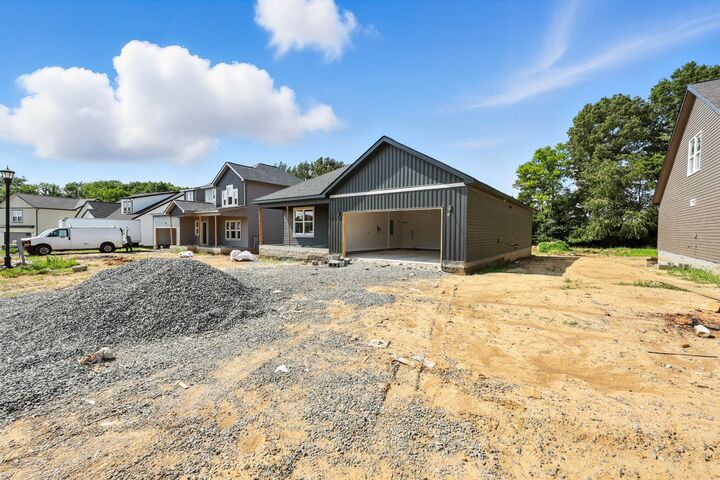 Property Photo: 476 Herman Dr TN 37042