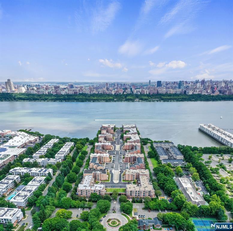 Property Photo: 401 Williams Court NJ 07020
