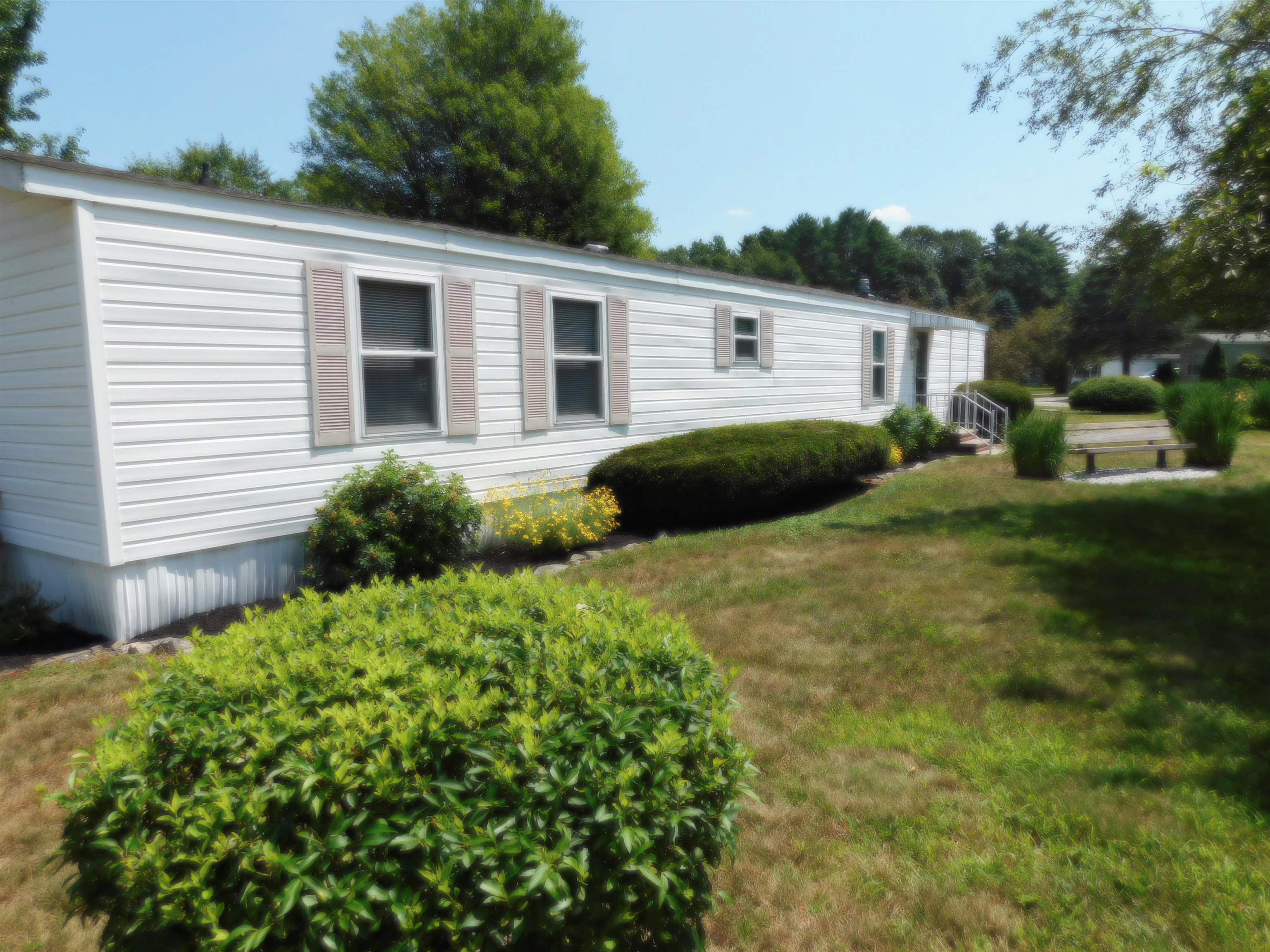 Property Photo: 5 Caribbean Lane NH 03867