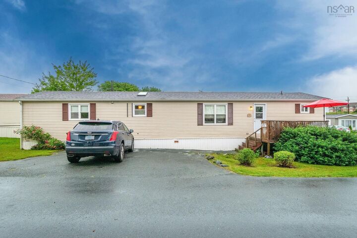1 Wilson Avenue  Dartmouth NS B2Y 2B2 photo