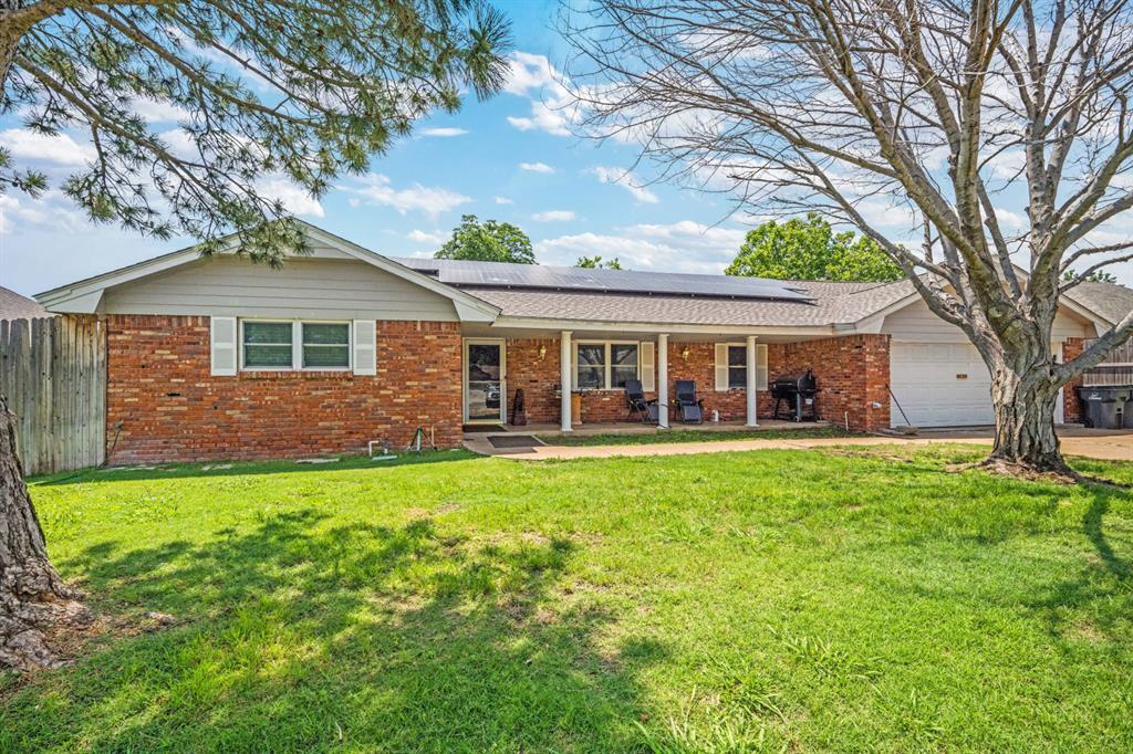 Property Photo: 1710 NW 31st Street OK 73505