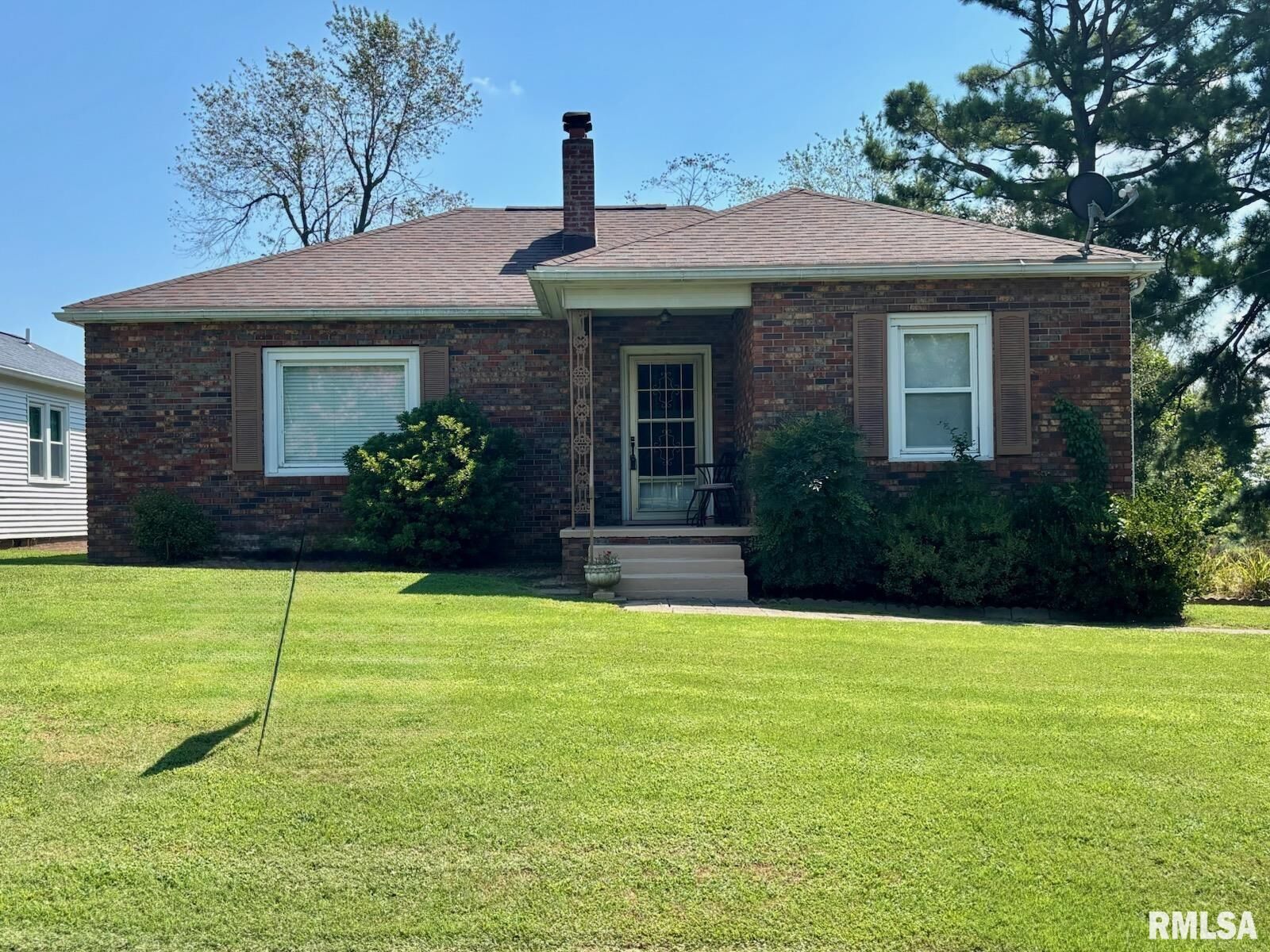 Property Photo:  814 3rd Street  IL 62982 