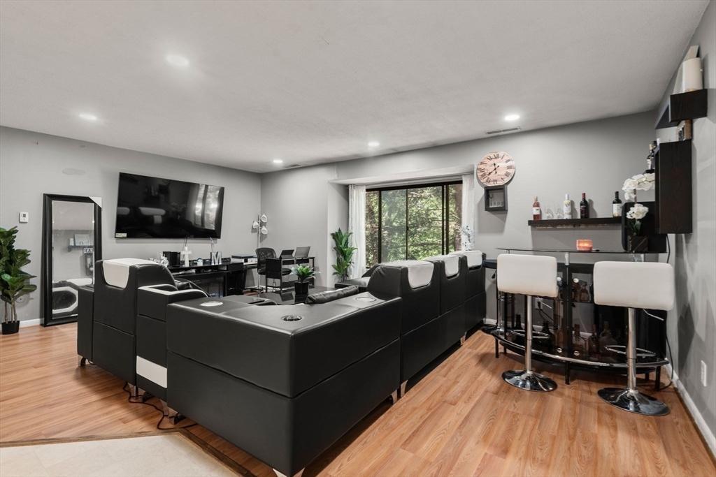 Property Photo: 1 Thayer Pond Dr 5 MA 01537