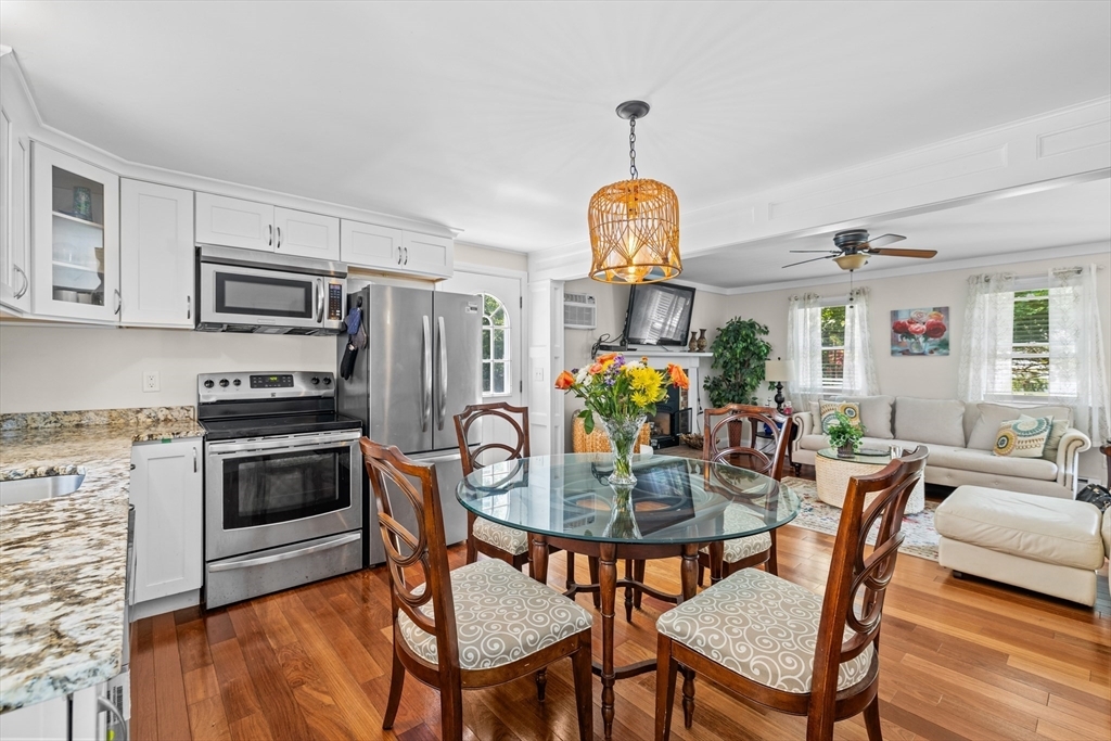 Property Photo:  450 Skunknet Rd  MA 02632 