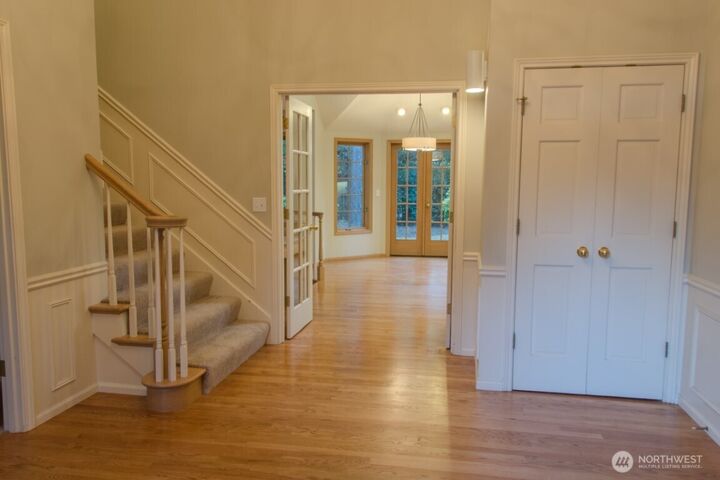 Property Photo:  8816 SE 77th Place  WA 98040 