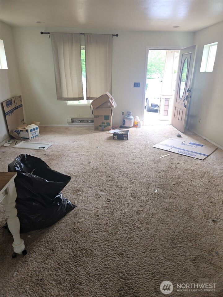 Property Photo:  942  G Street SW  WA 98512 