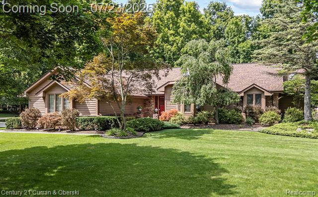 Property Photo: 43484 Scenic Lane MI 48167