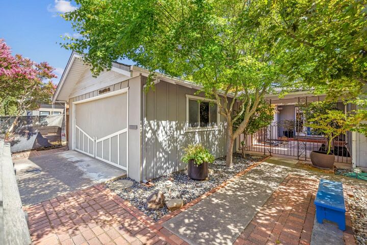 2184 Coronet Drive  San Jose CA 95124 photo