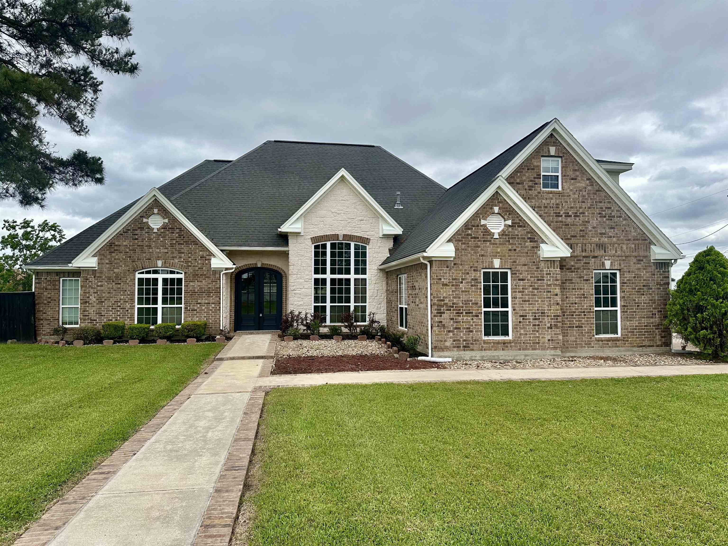 Property Photo: 305 Tyler Drive TX 77630