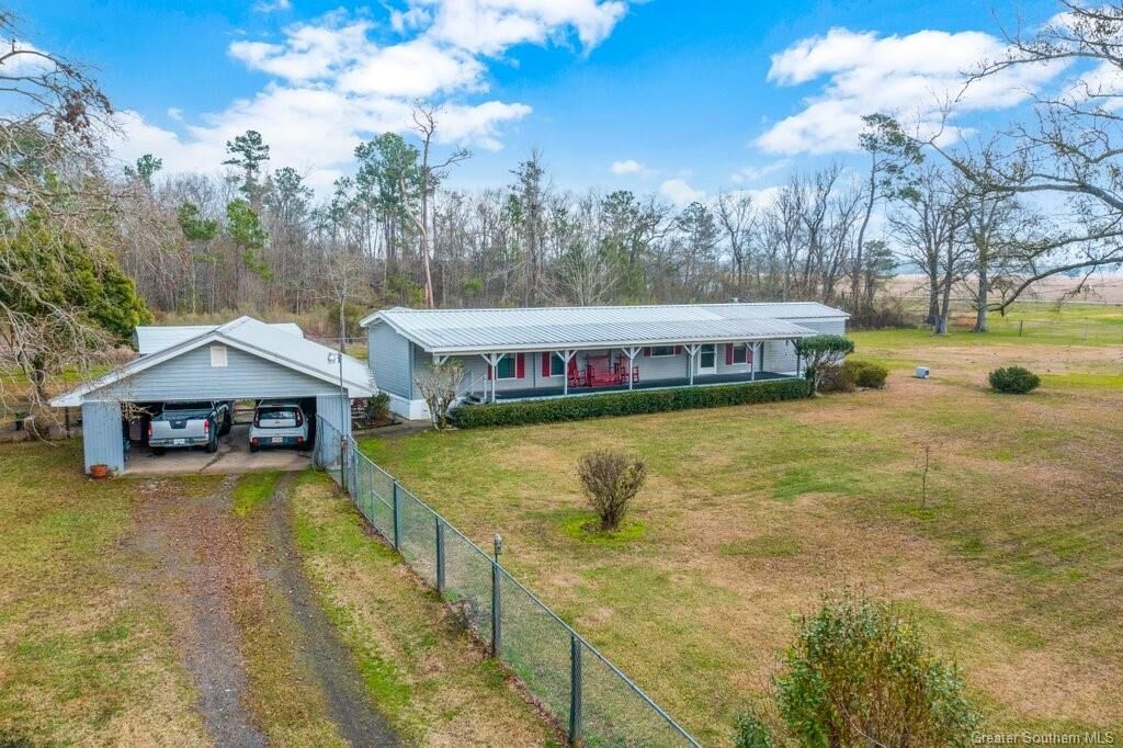 Property Photo: 2914 Red Dean Road LA 70668