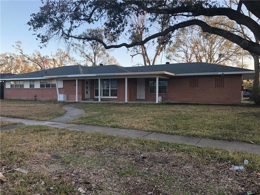 Property Photo: 1800 10th Street LA 70601