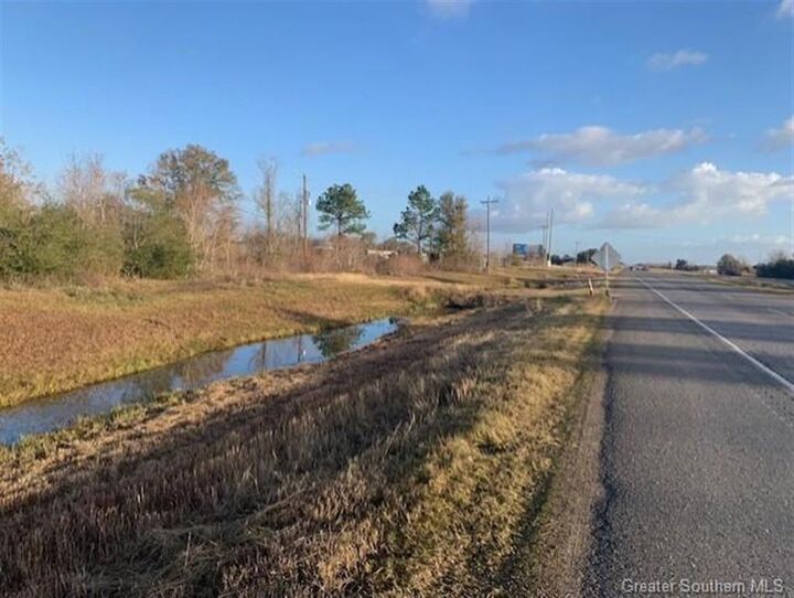 Property Photo: 15365 Highway 165 Highway LA 70647