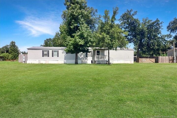 6356 Cullens Lane  Sulphur LA 70665 photo