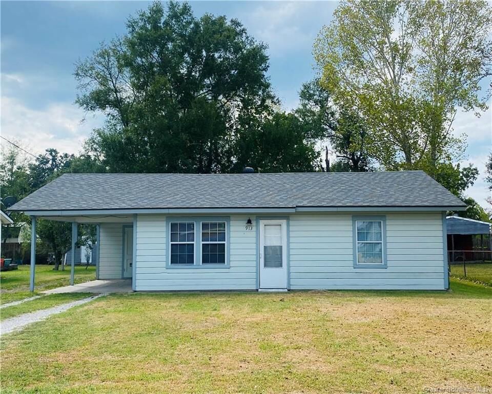 Property Photo:  913 Kirby Street  LA 70663 