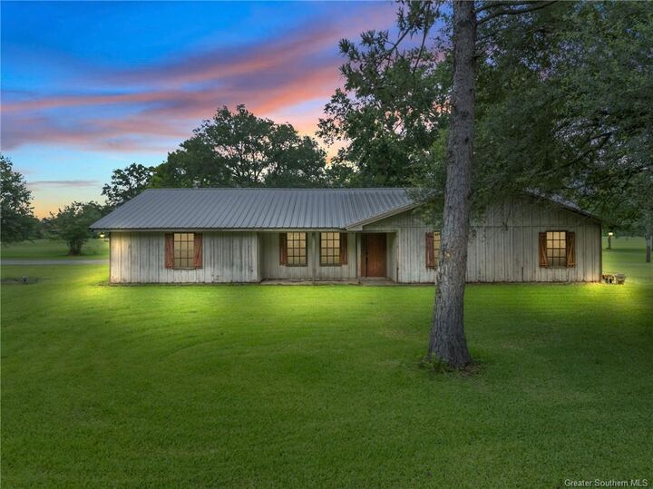 1642 Gene Sonnier Road  Vinton LA 70668 photo