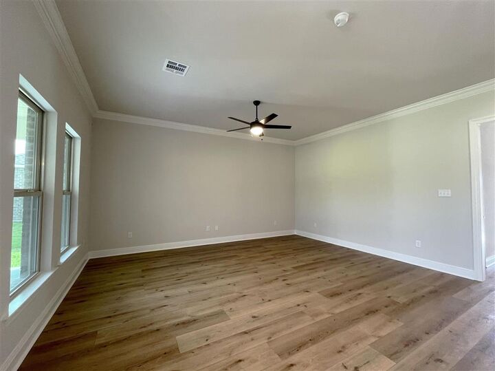 Property Photo: 233 White Castle North LA 70647