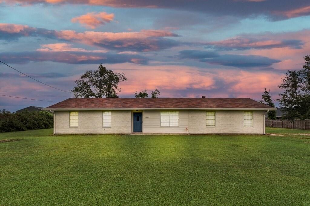 Property Photo: 1660 S Borel Drive S LA 70611