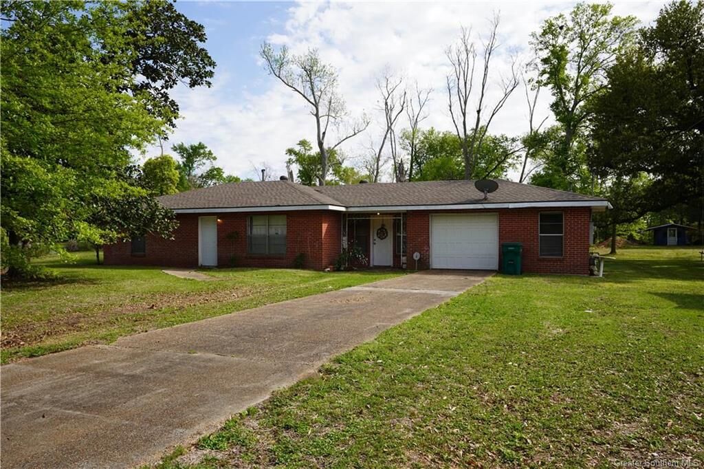 Property Photo: 700 Mathilda Drive LA 70663