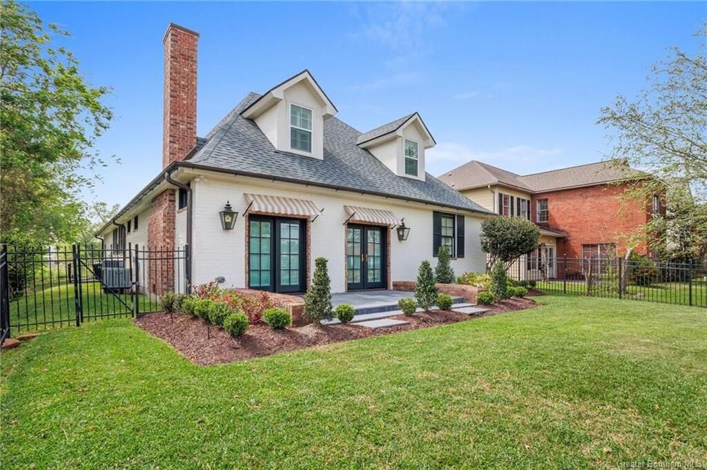 Property Photo: 801 Saint Anthony Place LA 70601