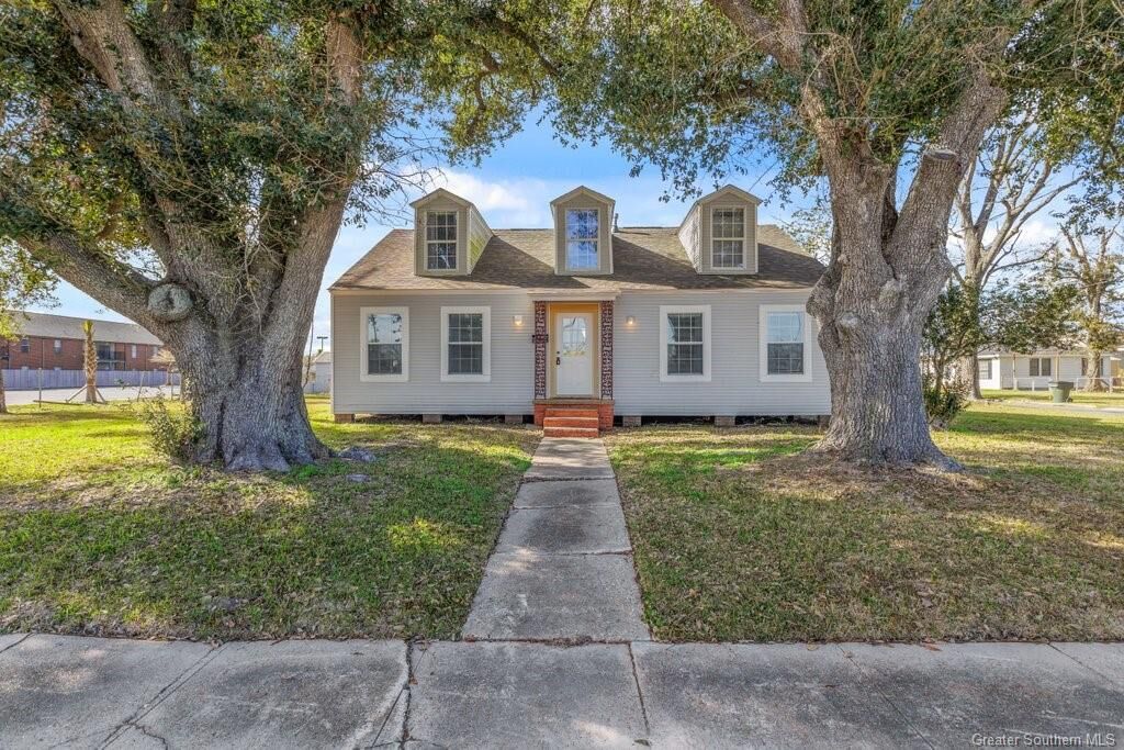 Property Photo:  4000 Hodges Street  LA 70605 