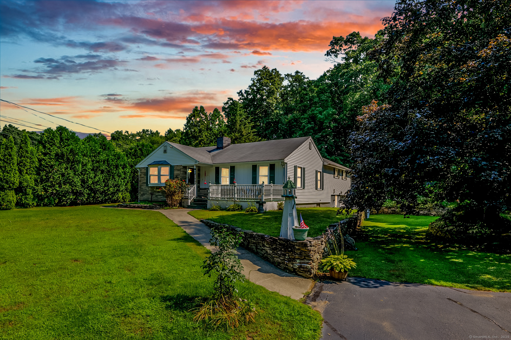 Property Photo: 19 Icehouse Road CT 06351