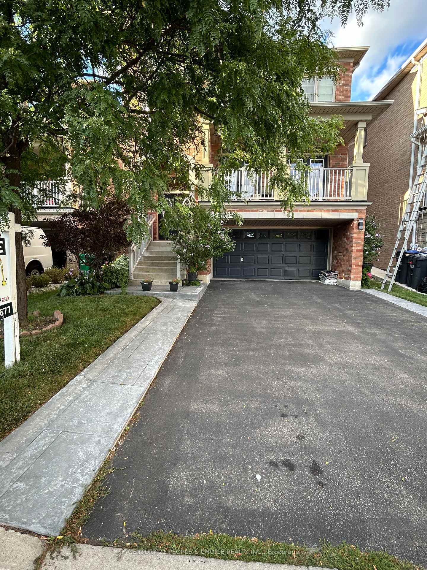 Property Photo: 25 Fahey Drive ON L6Y 0N8