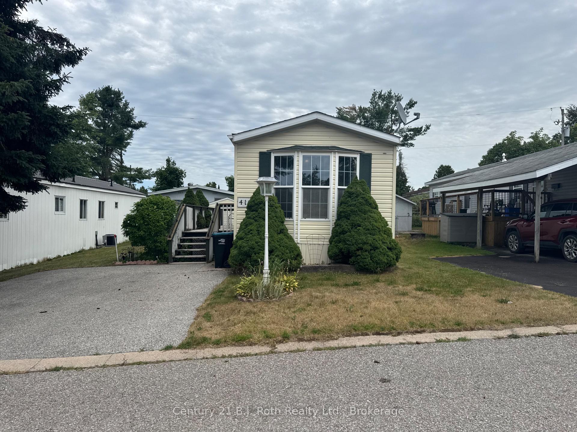 Property Photo: 4105 Spruce Road ON L3V 6H4