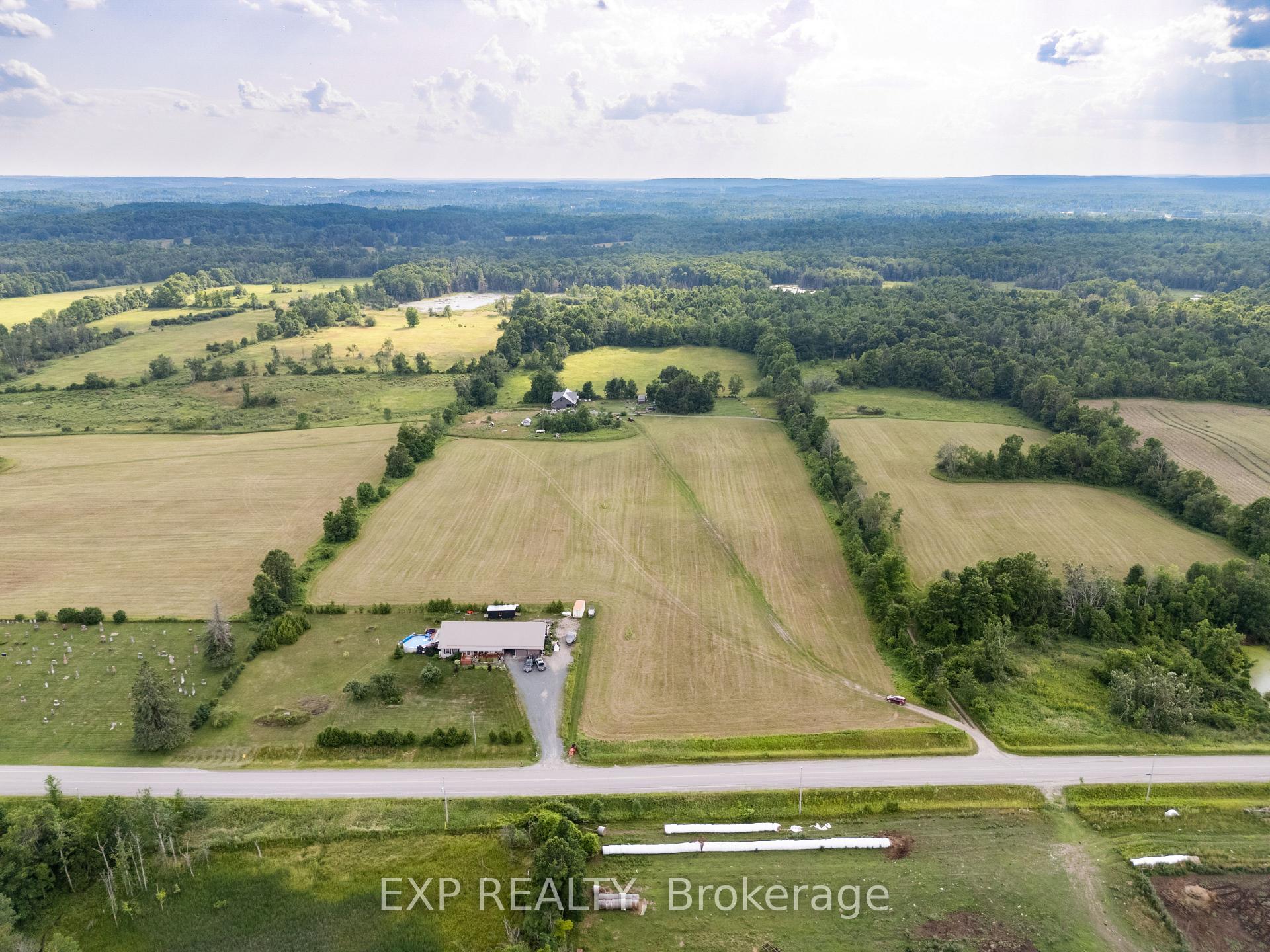Property Photo:  2881 Cooper Road  ON K0K 2K0 