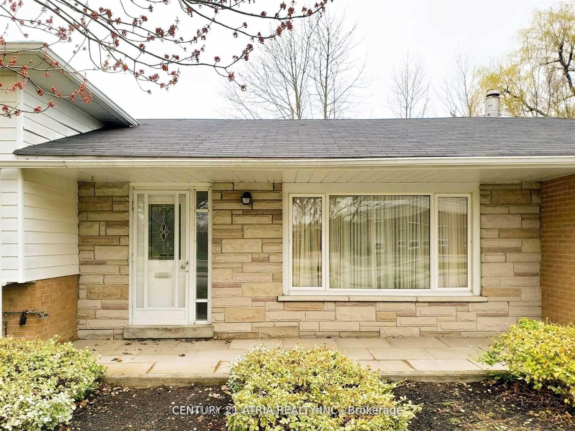 Photo de la propriété: 27 Fonthill Boulevard ON L3R 1V5