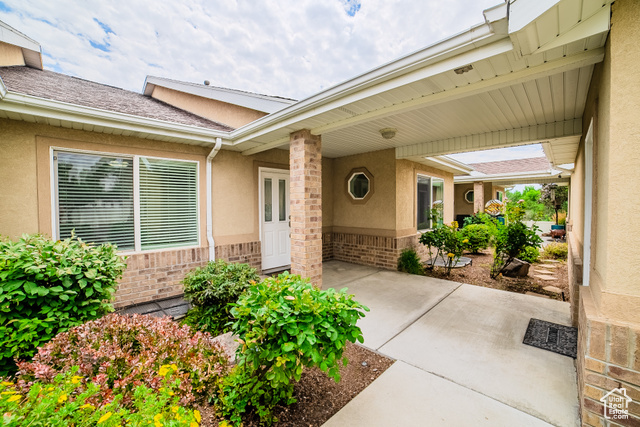 Property Photo:  1563 S 850 E  UT 84097 