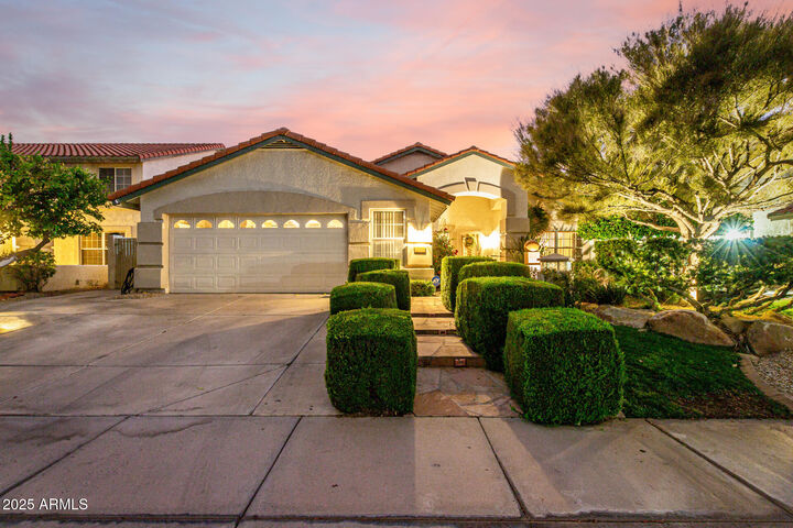Property Photo: 12480 N 57th Drive AZ 85304