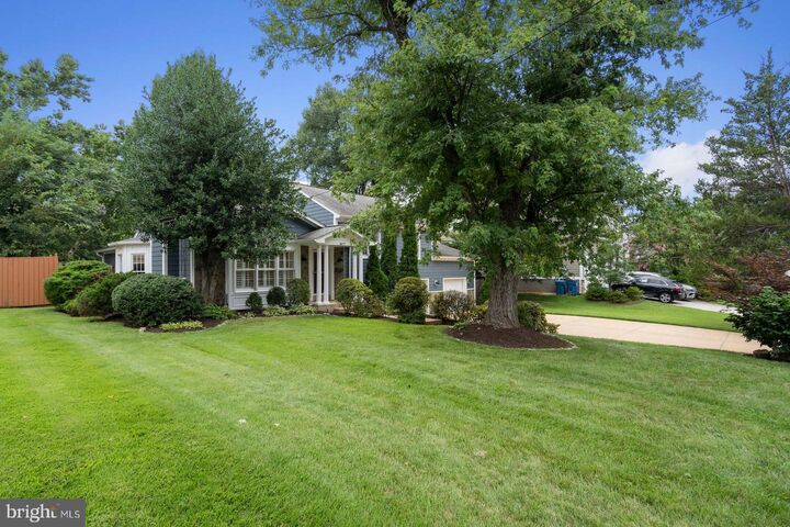 Property Photo:  6617 Ivy Hill Drive  VA 22101 