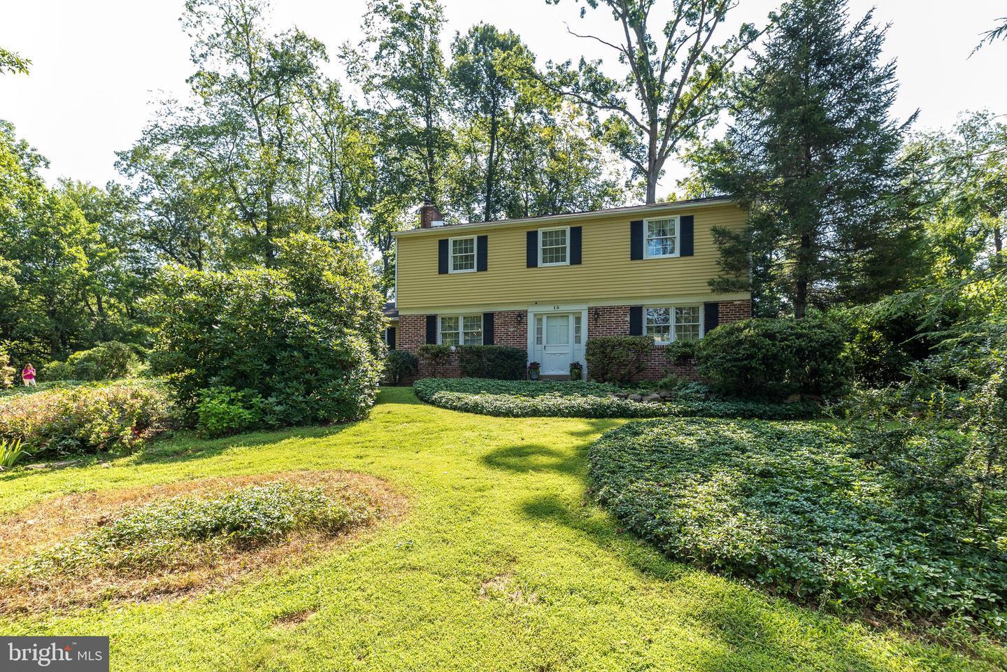Property Photo: 15 Hidden Lane PA 18901
