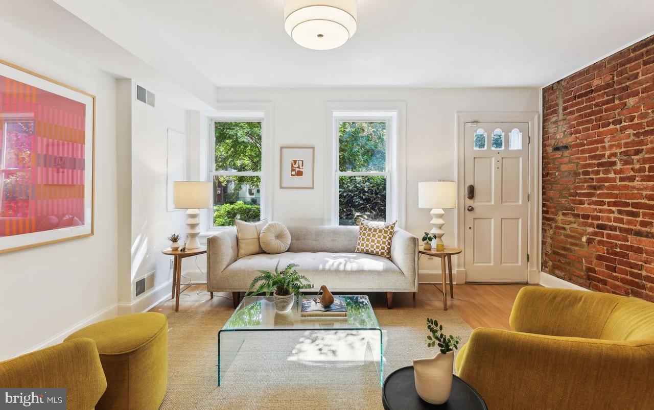 Property Photo:  236 14th Street NE  DC 20002 