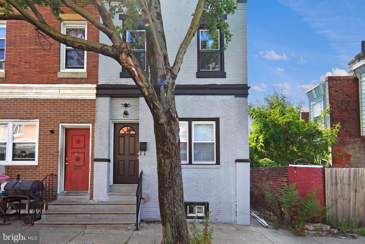 Property Photo:  1711 N Lindenwood Street  PA 19131 