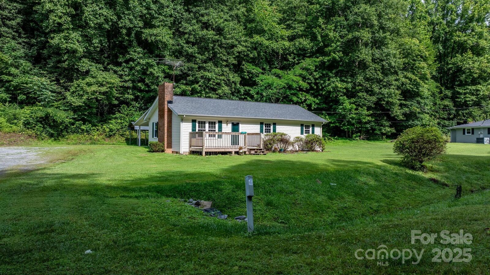 Property Photo:  2531 Indian Grave Road  NC 28645 
