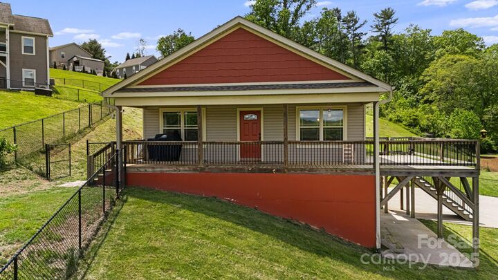 Property Photo: 742 Old Nc 20 Highway NC 28701