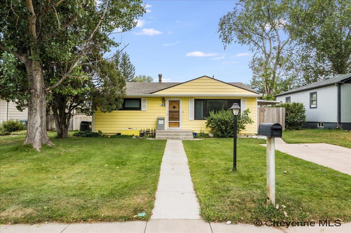 1813 Newton Dr  Cheyenne WY 82001 photo