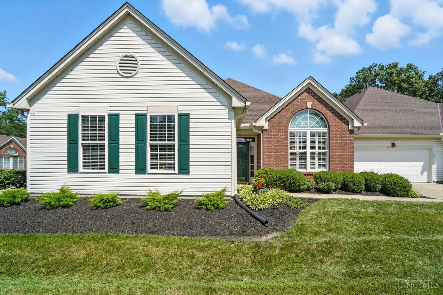 1302 Traverse Creek Drive  Miami Twp OH 45150 photo