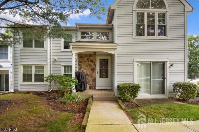 64 Oswestry Way  Franklin Twsp NJ 08873 photo