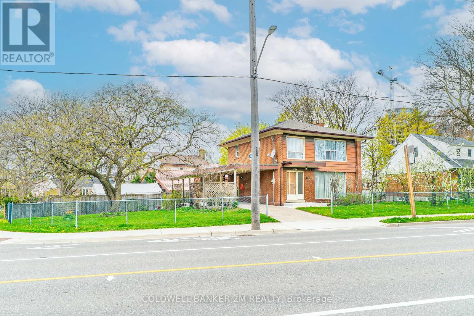 Property Photo:  282 The East Mall  ON M9B 3Z3 