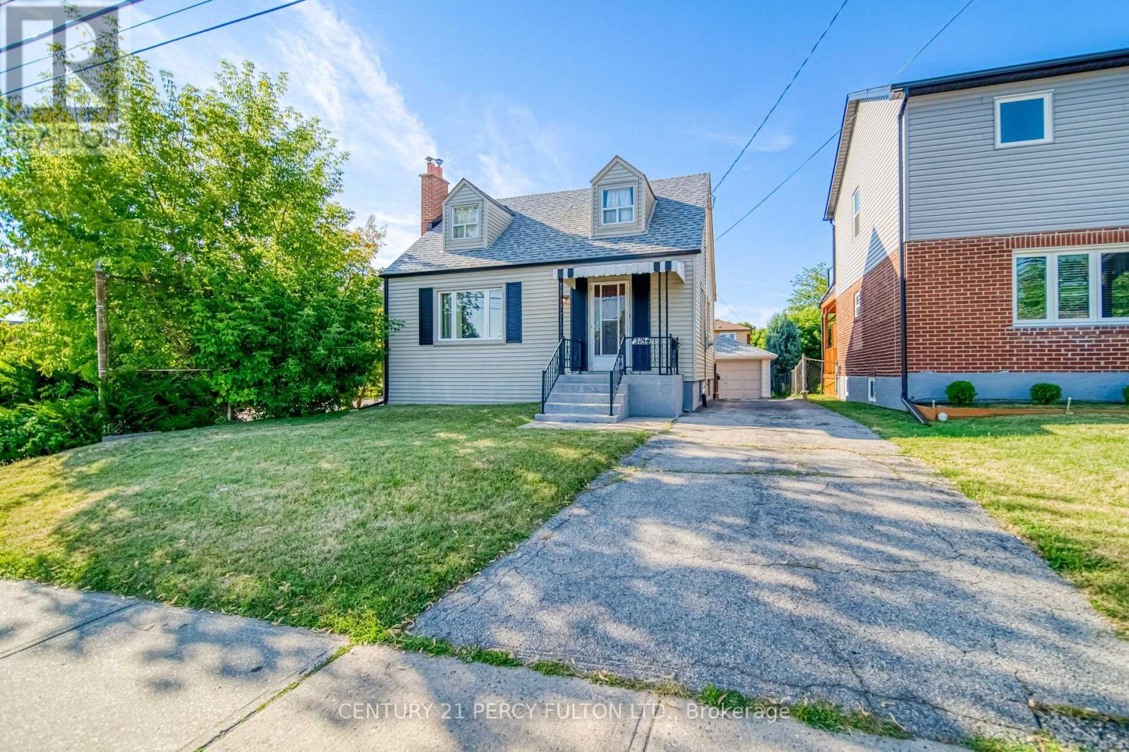 Property Photo: 3184 St Clair Avenue East ON M1L 1V6