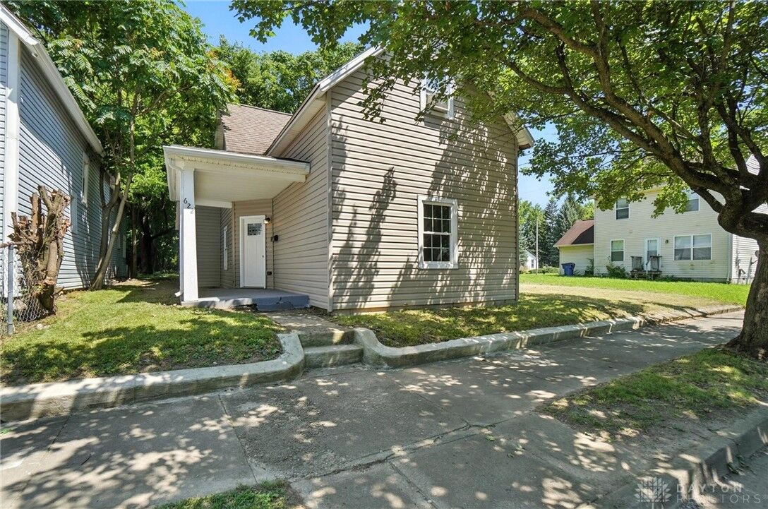 Property Photo:  622 S Lowry Avenue  OH 45506 