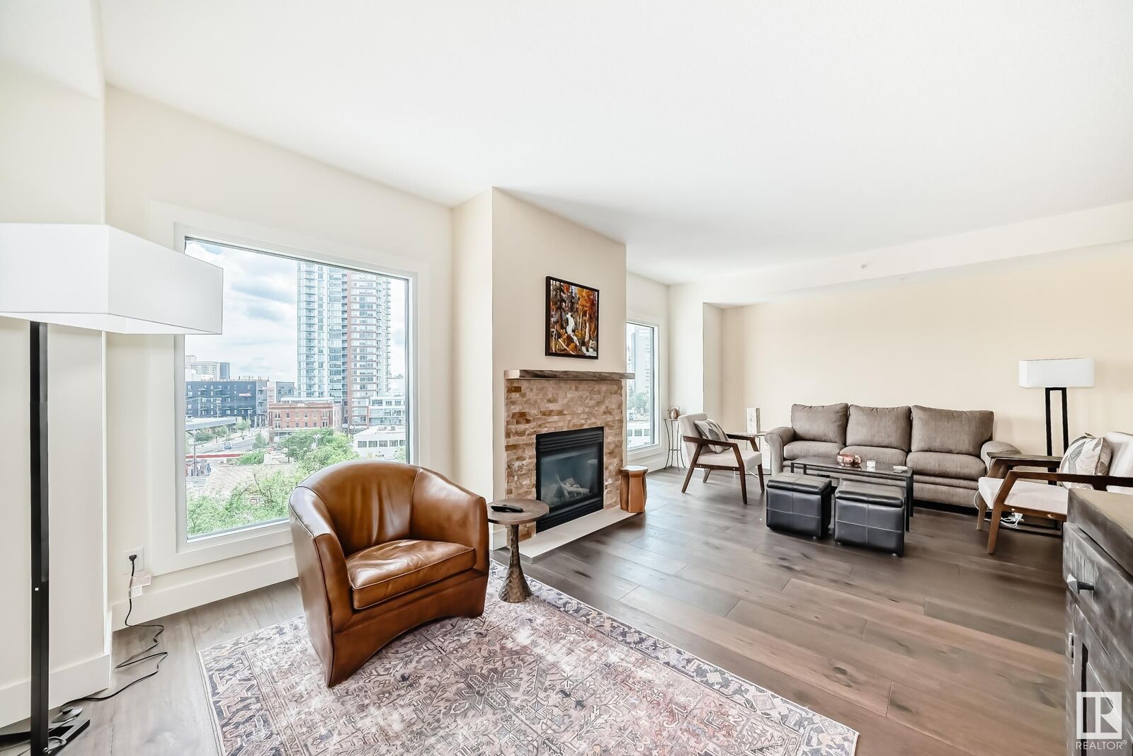 Property Photo: 10108 125 Street NW 707 AB T5N 4B6