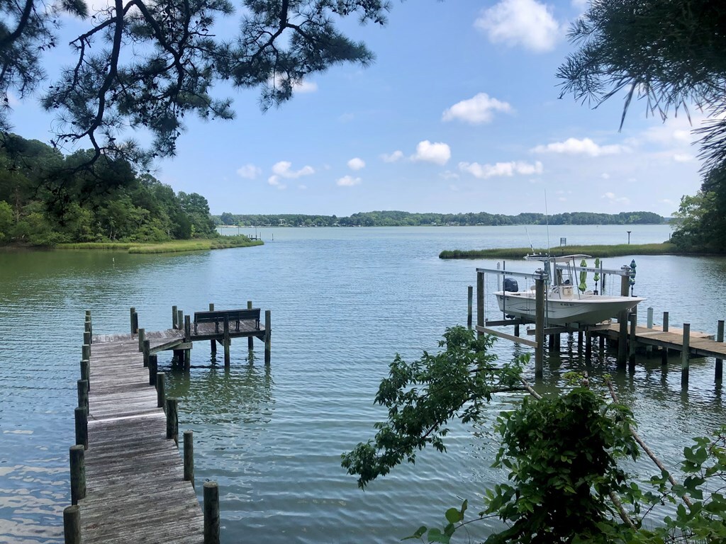 Property Photo: 3392 Vaucluse Ln VA 23405