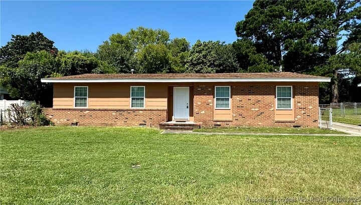 724 Glensford Drive  Fayetteville NC 28314 photo